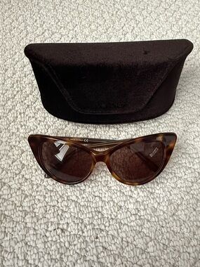 New Tom Ford Tortoiseshell Cat-Eye Sunglasses with Dark Brown Lenses